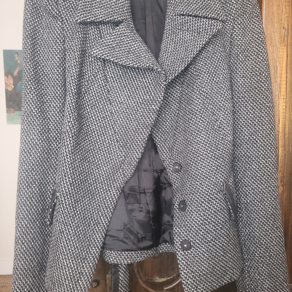 Zara woman's jacket/ blazer size 28